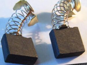 Щетка угольная 7,0х17х17 Hammer (пара)