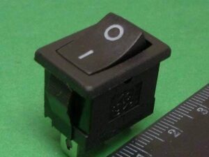 Клавишный 21х15 3pin черный KCD1-B2101O11BB выключатель рокерный (Переключатель коромысловый)