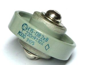 220 пф 2000в К15-13 конденсатор