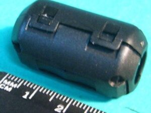 Феррит на кабель OD8.0мм с защелкой, черный