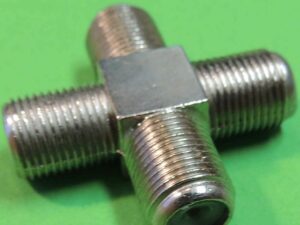 Переходник антенный F-тип 4 гнезда (Х-образный)